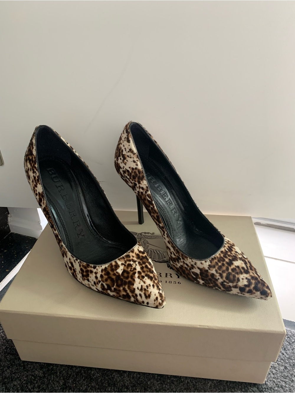 Burberry Leopard-Pattern Pointed-Toe Stiletto Pumps - Brown & Cream